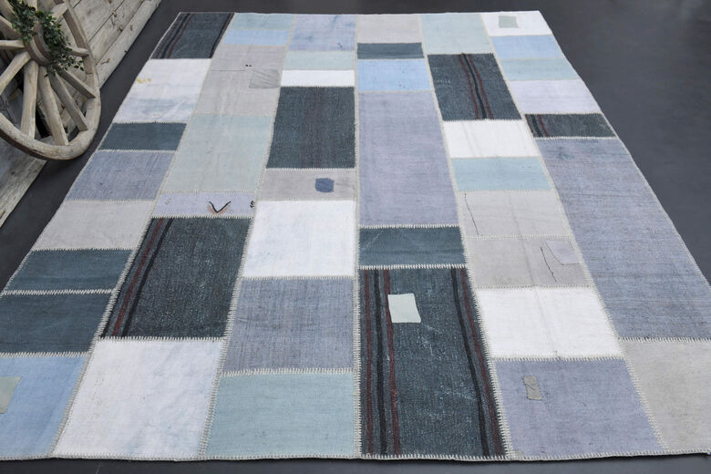 Shades of Blue - Oversized Patchwork Rug