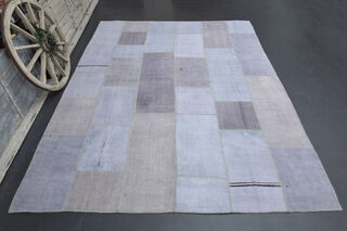 Vintage Oversize Area Rug - Thumbnail