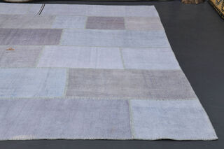 Vintage Oversize Area Rug - Thumbnail