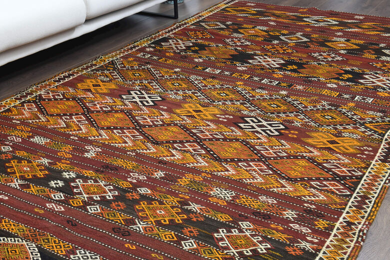 Vintage Area Kilim Rug