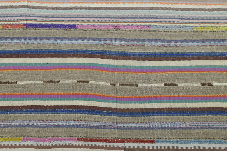 Handmade Vintage Area Kilim