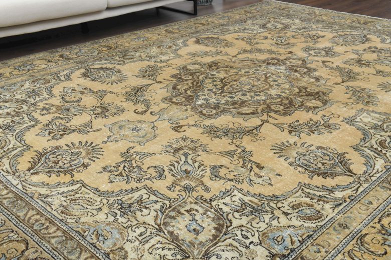 Heriz Persian Carpet - Vintage Oversized Rug