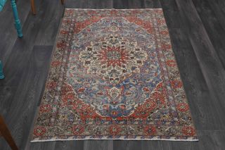 Persian Small Area Rug - 1960s - - Thumbnail