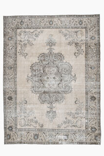 Unique Woven Vintage Persian Area Rug - Thumbnail