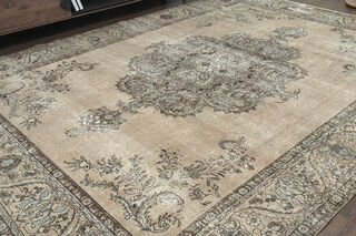 Unique Woven Vintage Persian Area Rug - Thumbnail