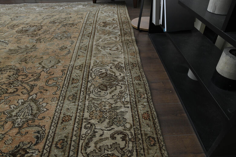 Handwoven Vintage Persian Rug