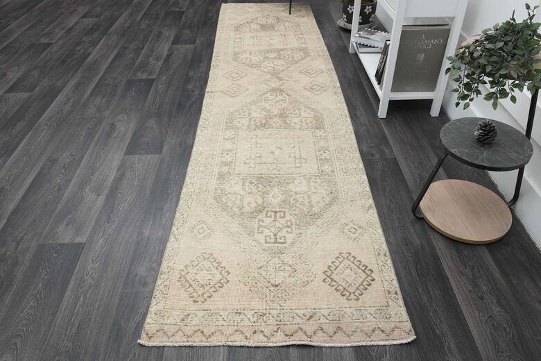 Extra Long Vintage Runner