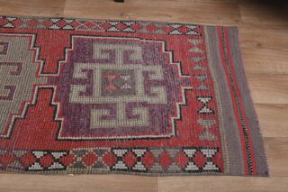 Red Purple Vintage Runner Rug - Thumbnail