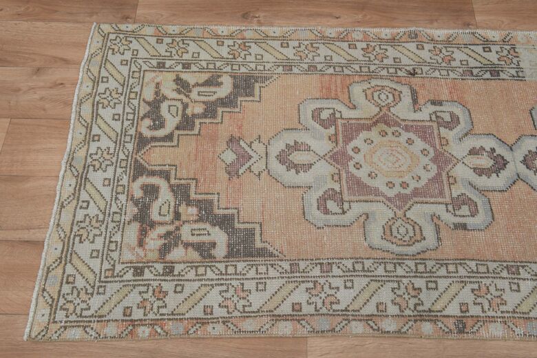 3x9 Orange Beige Vintage Runner