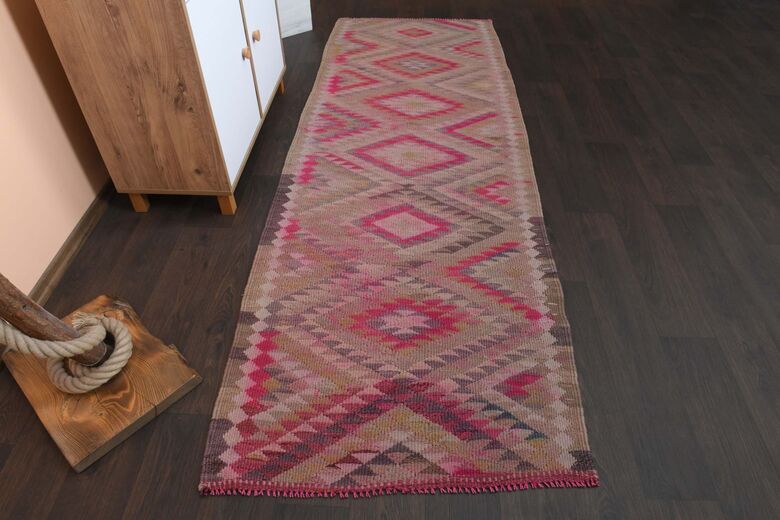 Triangles - Hand-Knotted Runner