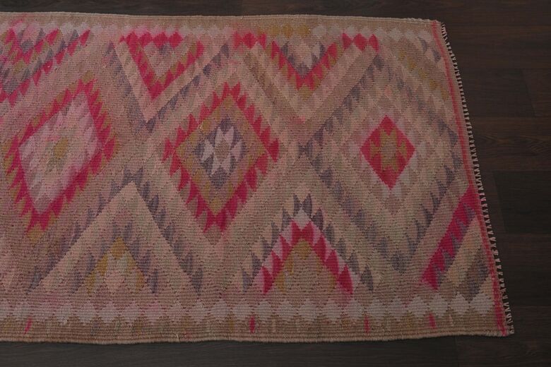 Triangles - Hand-Knotted Runner