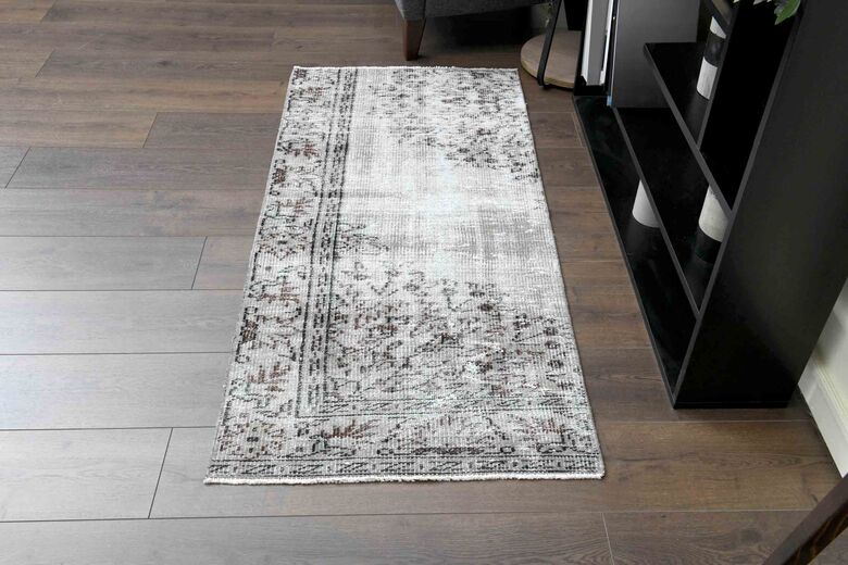 Floral Distressed Vintage Runner
