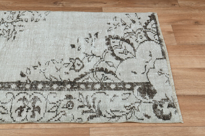 3x4, Brown Details Neutral Vintage Oushak Rug