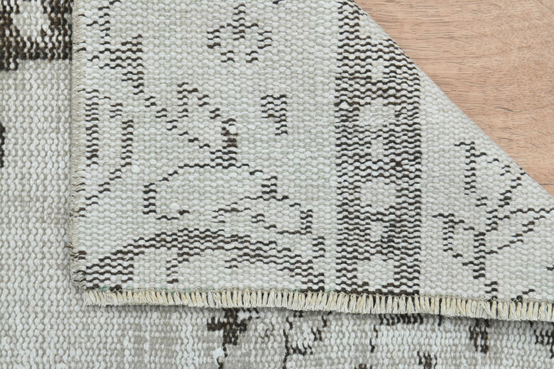3x4, Brown Details Neutral Vintage Oushak Rug
