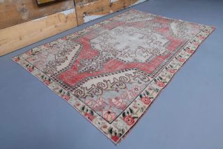 Vintage Area Rug - Thumbnail