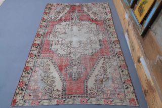 Vintage Area Rug - Thumbnail