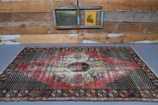 Vintage Area Rug - Thumbnail