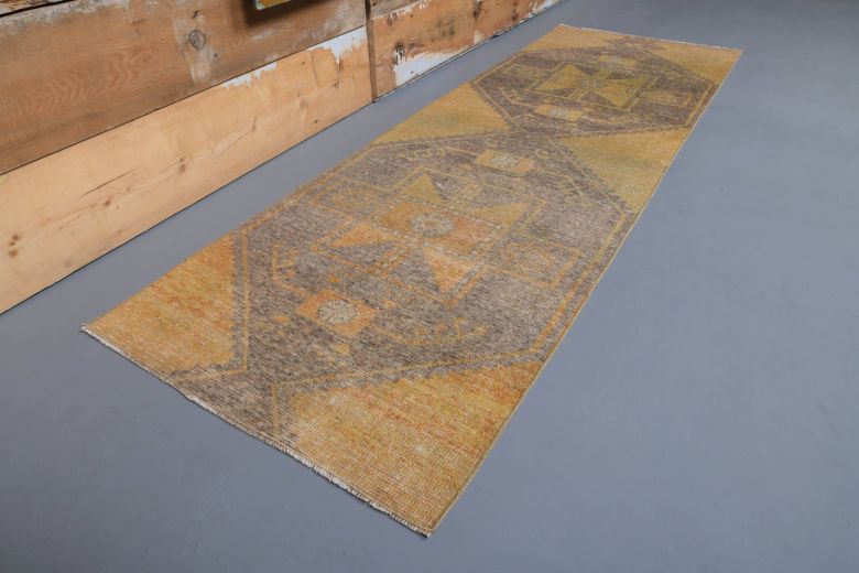 Vintage Runner Rug - 27089