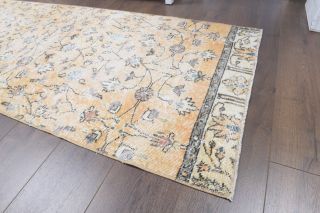 Vintage Runner Rug - Thumbnail