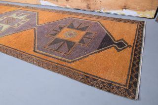 Vintage Runner Rug - Thumbnail