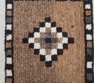 White Vintage Runner Rug - Thumbnail