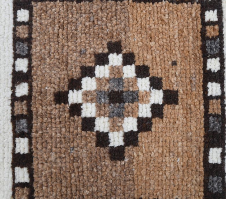 White Vintage Runner Rug 