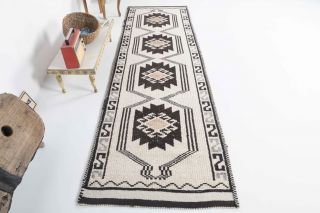 Turkish Vintage Runner Rug - Thumbnail