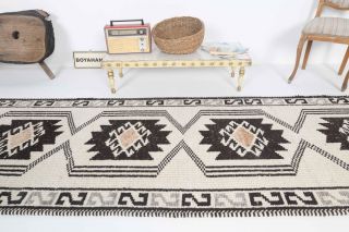 Turkish Vintage Runner Rug - Thumbnail