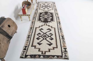 Iconic Pattern - Vintage Runner Rug - Thumbnail