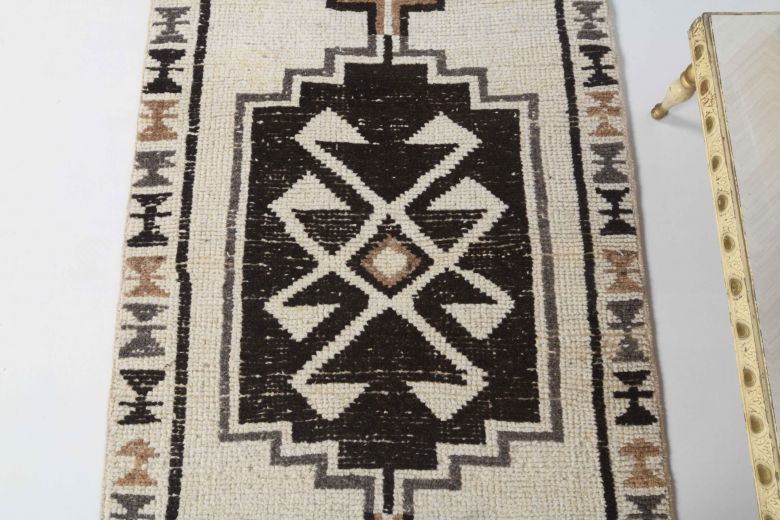 Iconic Pattern - Vintage Runner Rug