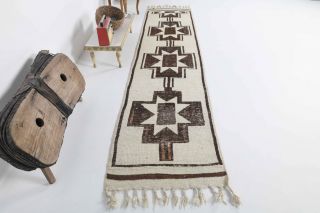 White Vintage Runner Rug - Thumbnail