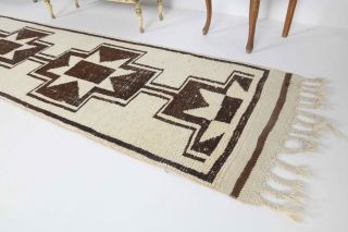 White Vintage Runner Rug - Thumbnail