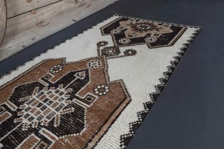 Turkish Vintage Runner Rug - Thumbnail