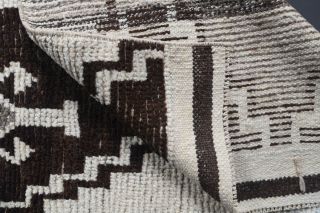 Vintage White Ikat Runner Rug - Thumbnail