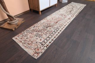 Floral Vintage Runner Rug - Thumbnail