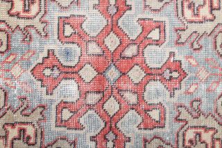 Vintage Throw Rug - Thumbnail