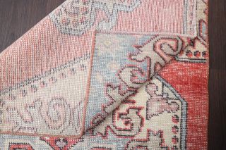 Vintage Throw Rug - Thumbnail