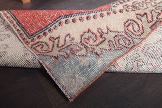 Vintage Throw Rug - Thumbnail