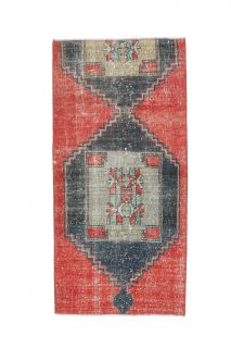 Vintage Small Rug - Thumbnail