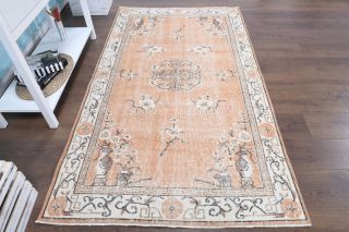 Vintage Area Rug - Thumbnail