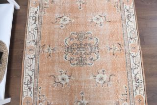 Vintage Area Rug - Thumbnail