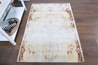 Vintage Distressed Rug - Thumbnail