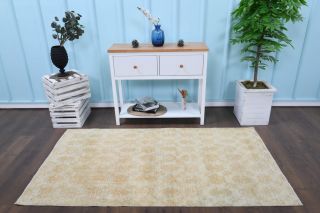 Vintage Throw Rug - Thumbnail