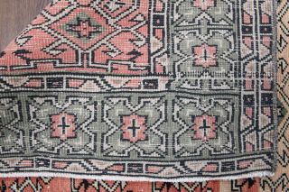 Vintage Ikat Throw Rug - Thumbnail