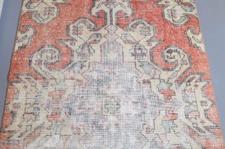 Vintage Throw Rug - Thumbnail