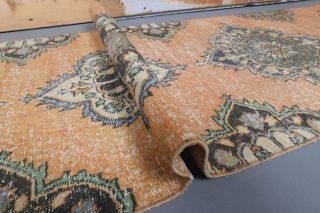 Vintage Runner Rug - Thumbnail