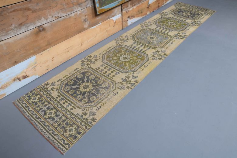 Vintage Runner Rug - 29077