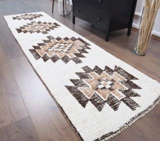 White Vintage Runner Rug - Thumbnail