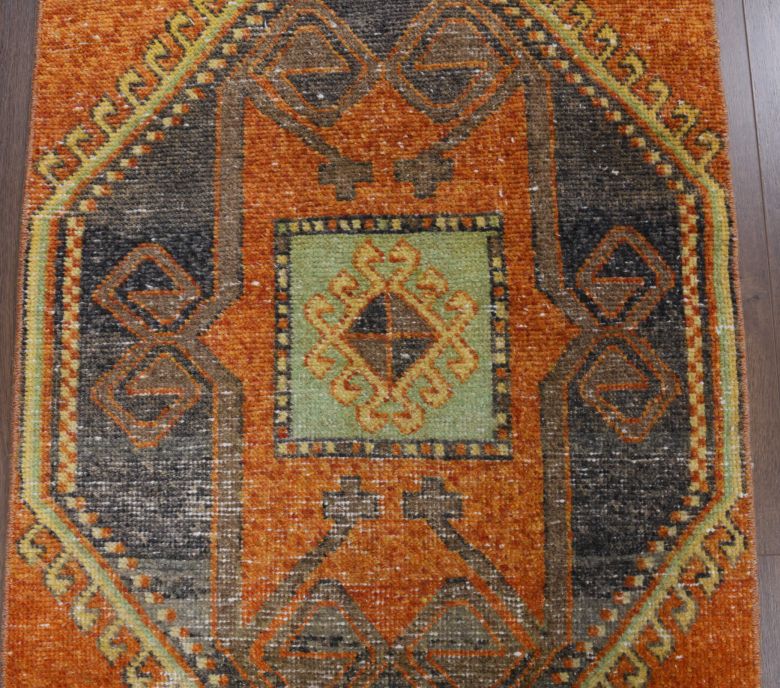 Vintage Runner Rug - 29155