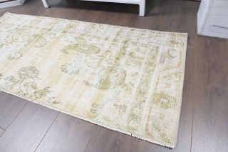 Vintage Small Rug - Thumbnail